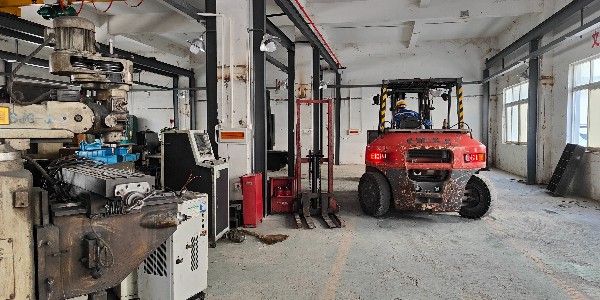 搬運設(shè)備的公司有幾種？有什么區(qū)別？