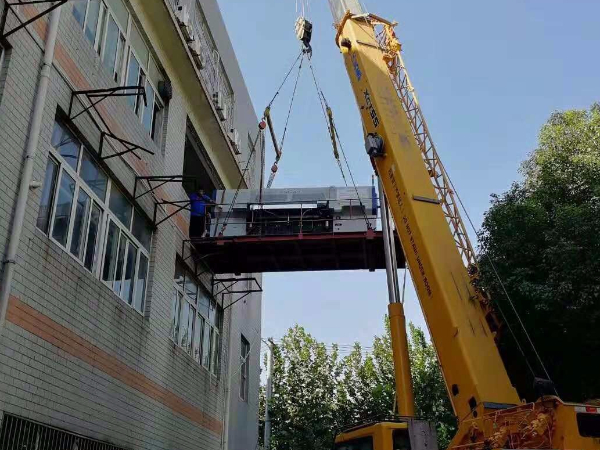 精密設(shè)備搬運(yùn)