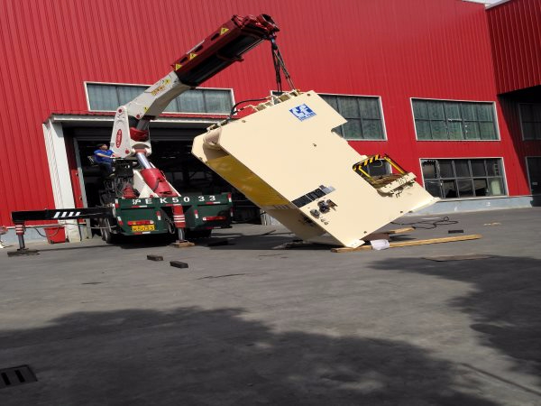 沖床搬運(yùn)吊裝注意事項(xiàng)